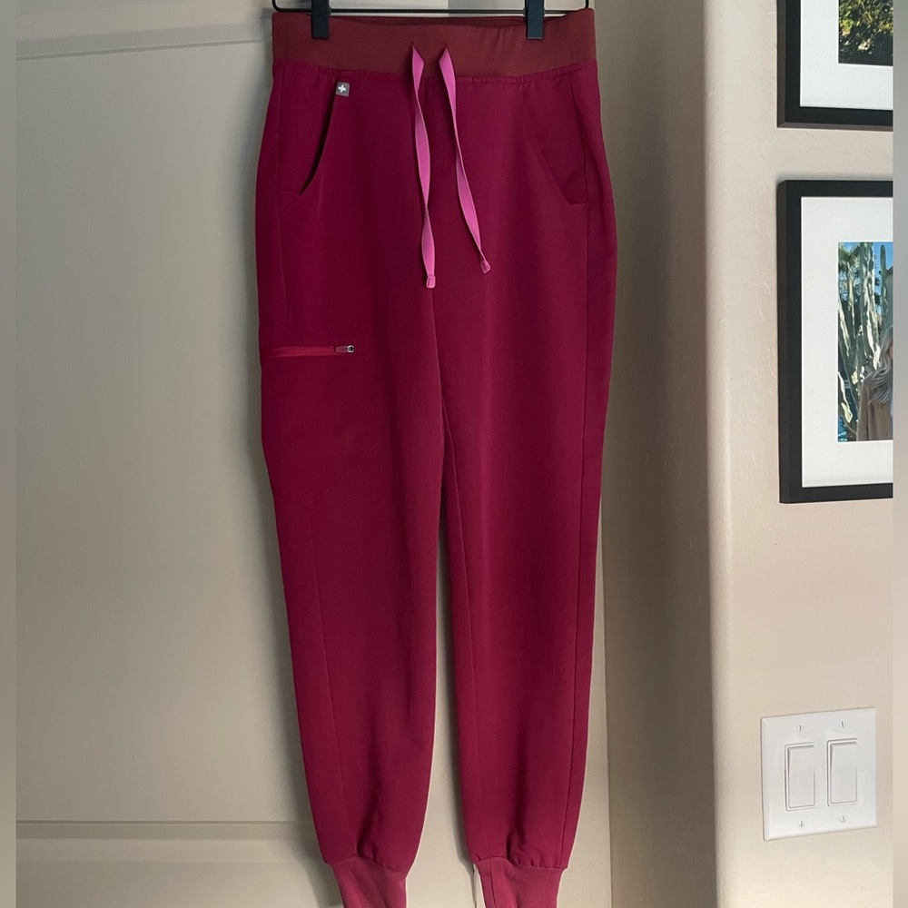 Figs Zamora Jogger Scrub Pants - color: dark magenta, size: XXS - Picture 2 of 3